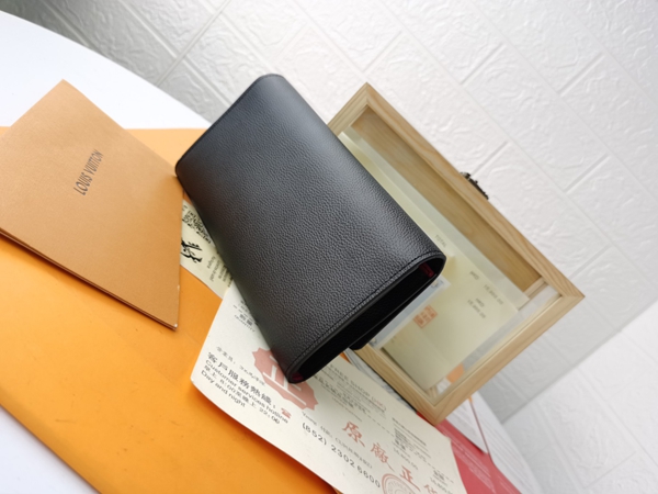 LVコピーウォレット背面デザイン